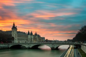 These 12 films will make you wish you were in Paris.