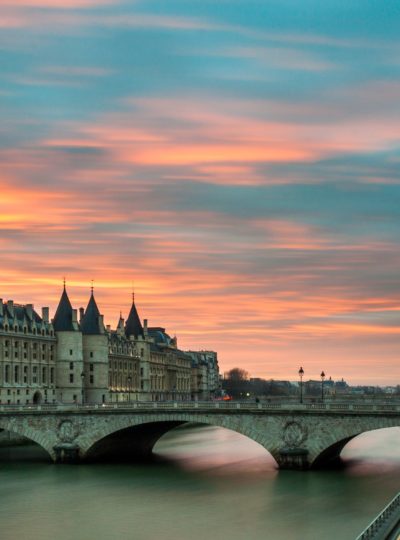 These 12 films will make you wish you were in Paris.