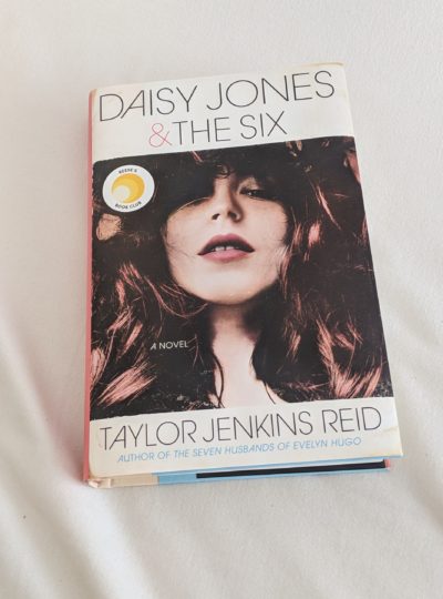 My review of Daisy Jones and The Six by Taylor Jenkins Reid, along with a comparison to her previous novel The Seven Husbands of Evelyn Hugo.